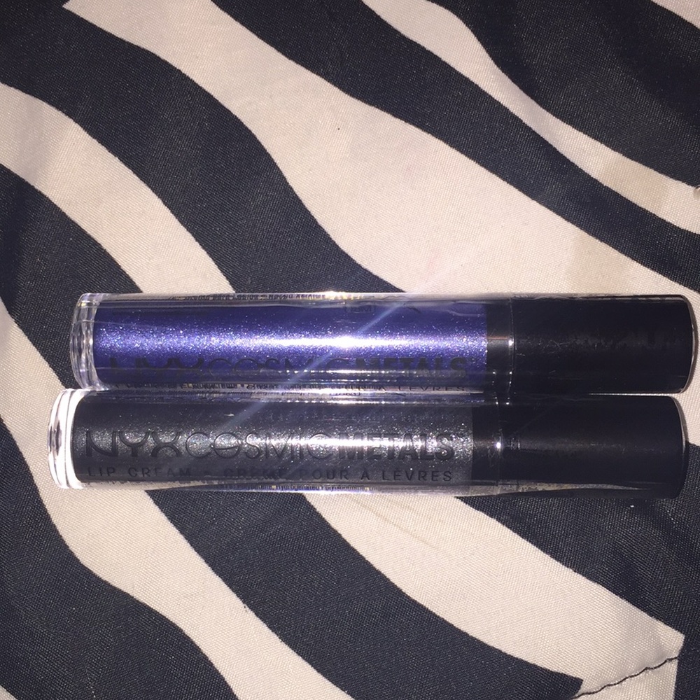 2 lip creams lipstick